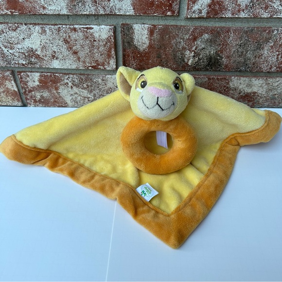 Disney | Toys | Disney Baby Lion King Simba Lovey Rattle 3 Yellow ...